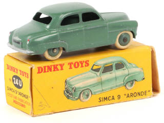 Lot 134 - DINKY TOYS (FRANCE) (1)