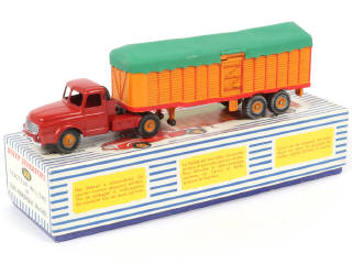 Lot 210 - DINKY TOYS (FRANCE) (1)