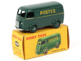 Lot 180 - DINKY TOYS (FRANCE) (1)
