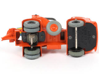 Lot 74 - DINKY TOYS (GB) (1)