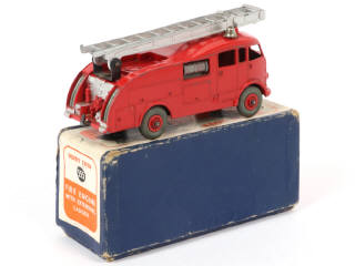 Lot 73 - DINKY TOYS (GB) (1)