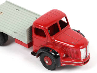Lot 200 - DINKY TOYS (FRANCE) (1)