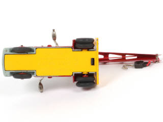 Lot 221 - DINKY TOYS (FRANCE) (1)