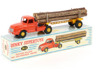 Lot 208 - DINKY TOYS (FRANCE) (1)