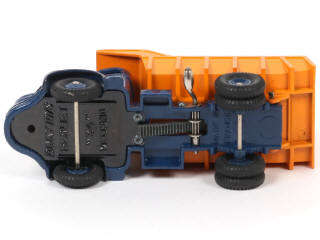 Lot 198 - DINKY TOYS (FRANCE) (1)