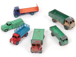 Lot 109 - DINKY TOYS (GB) (6)