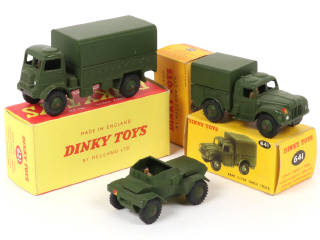 Lot 103 - DINKY TOYS (GB) (3)