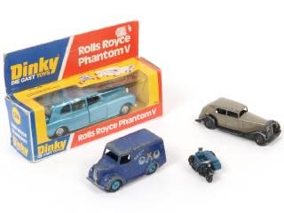 Lot 108 - DINKY TOYS (GB) (4)