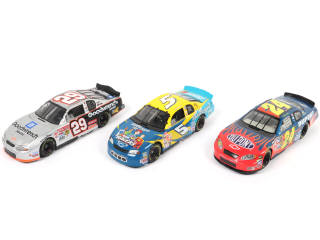 Lot 15 - DIVERS (3)