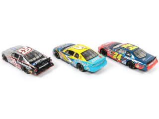 Lot 15 - DIVERS (3)