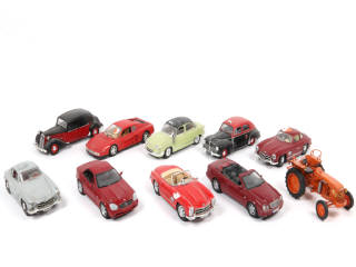 Lot 86 - DIVERS (10)