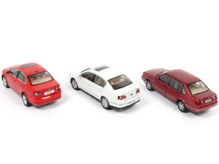 Lot 124 - DIVERS (CHINE) (3)