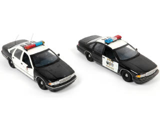 Lot 125 - UT MODELS (CHINE) (2)