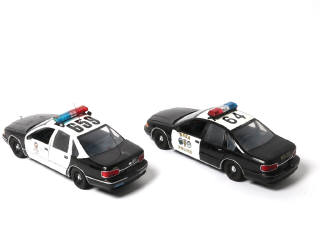 Lot 125 - UT MODELS (CHINE) (2)