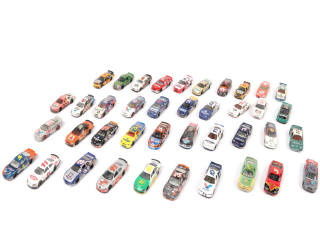 Lot 102 - DIVERS (40)