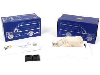 Lot 122 - EXOTO (USA) (1)