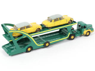 Lot 254 - DINKY TOYS (FRANCE) (4)