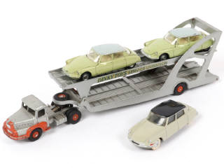 Lot 253 - DINKY TOYS (FRANCE) (4)