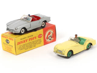 Lot 162 - DINKY TOYS (GB) (2)