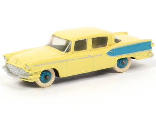 Lot 137 - DINKY TOYS (GB) (1)