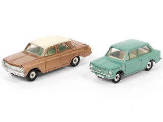 Lot 158 - DINKY TOYS (GB) (2)