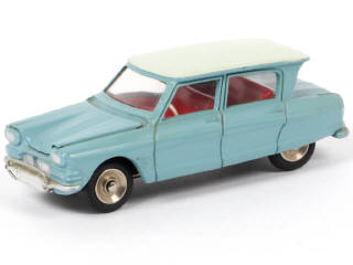 Lot 210 - DINKY TOYS (FRANCE) (1)