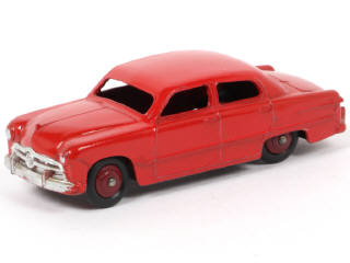 Lot 103 - DINKY TOYS (GB) (1)