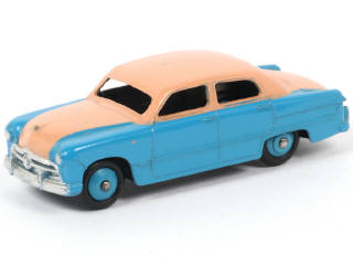 Lot 126 - DINKY TOYS (GB) (1)