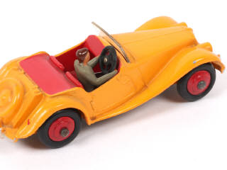 Lot 83 - DINKY TOYS (GB) (1)