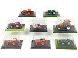 Lot 183 - EDITIONS HACHETTE (FRANCE) (8)