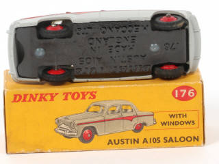 Lot 41 - DINKY TOYS (GB) (1)