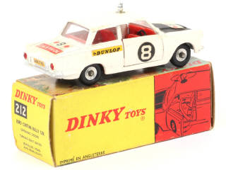 Lot 49 - DINKY TOYS (GB) (1)