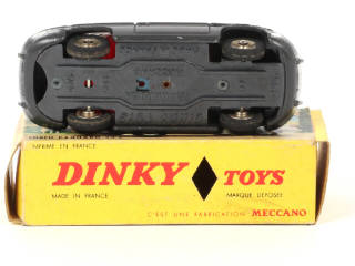 Lot 154 - DINKY TOYS (FRANCE) (1)