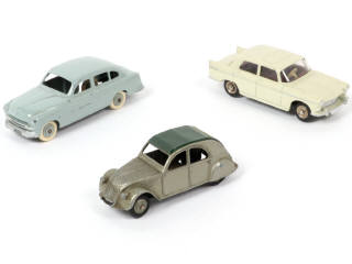 Lot 236 - DINKY TOYS (FRANCE) (3)