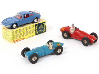 Lot 234 - DINKY TOYS (FRANCE) (3)