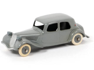 Lot 71 - DINKY TOYS (FRANCE) (1)