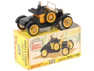 Lot 51 - DINKY TOYS (GB) (1)