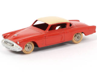 Lot 85 - DINKY TOYS (FRANCE) (1)