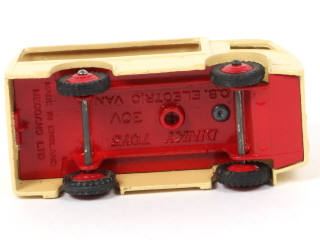 Lot 28 - DINKY TOYS (GB) (1)