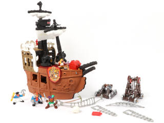 Lot 80 - FISHER- PRICE TOYS (USA) (5)