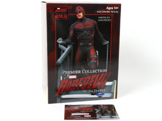 Lot 142 - DIAMOND SELECT TOYS (USA) (1)