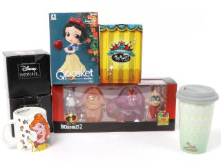 Lot 114 - DIVERS (9)