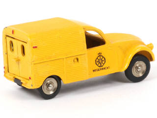 Lot 165 - DINKY TOYS (FRANCE) (1)