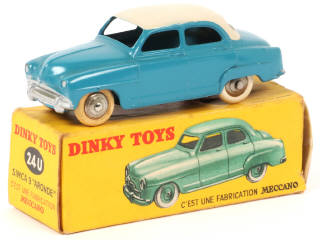 Lot 218 - DINKY TOYS (FRANCE) (1)