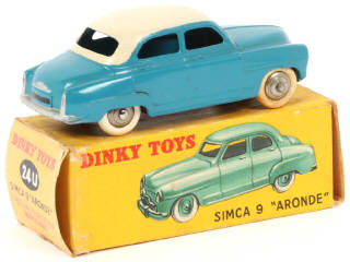 Lot 218 - DINKY TOYS (FRANCE) (1)