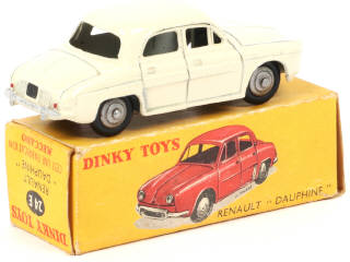 Lot 196 - DINKY TOYS (FRANCE) (1)