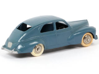 Lot 151 - DINKY TOYS (FRANCE) (1)