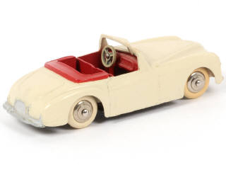 Lot 152 - DINKY TOYS (FRANCE) (1)