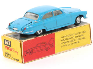 Lot 104 - NICKYTOYS (INDE) (1)