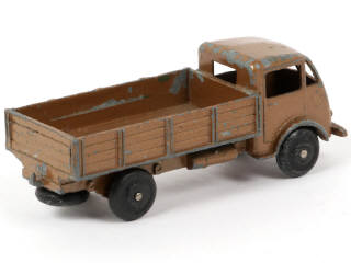 Lot 308 - DINKY TOYS (FRANCE) (1)